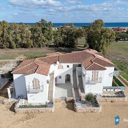 Villetta Con Piscina Budoni Affitti Spiaggia 700 Mt Exterior foto