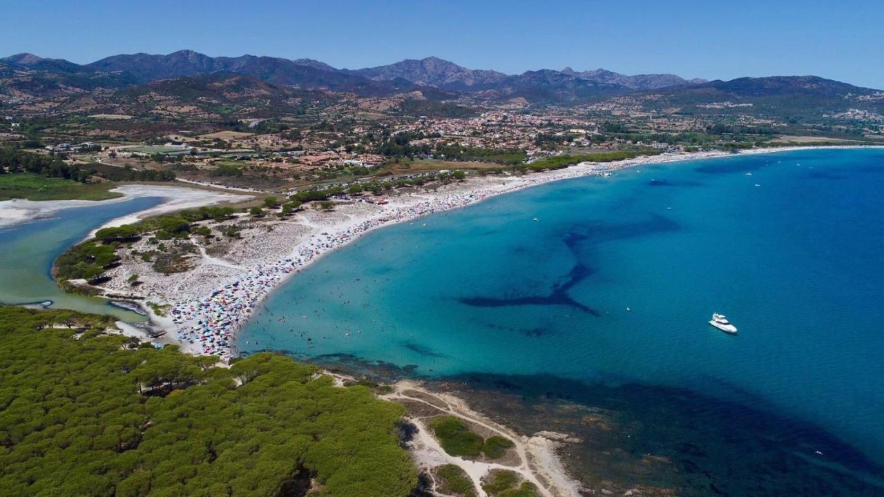 Villetta Con Piscina Budoni Affitti Spiaggia 700 Mt Exterior foto