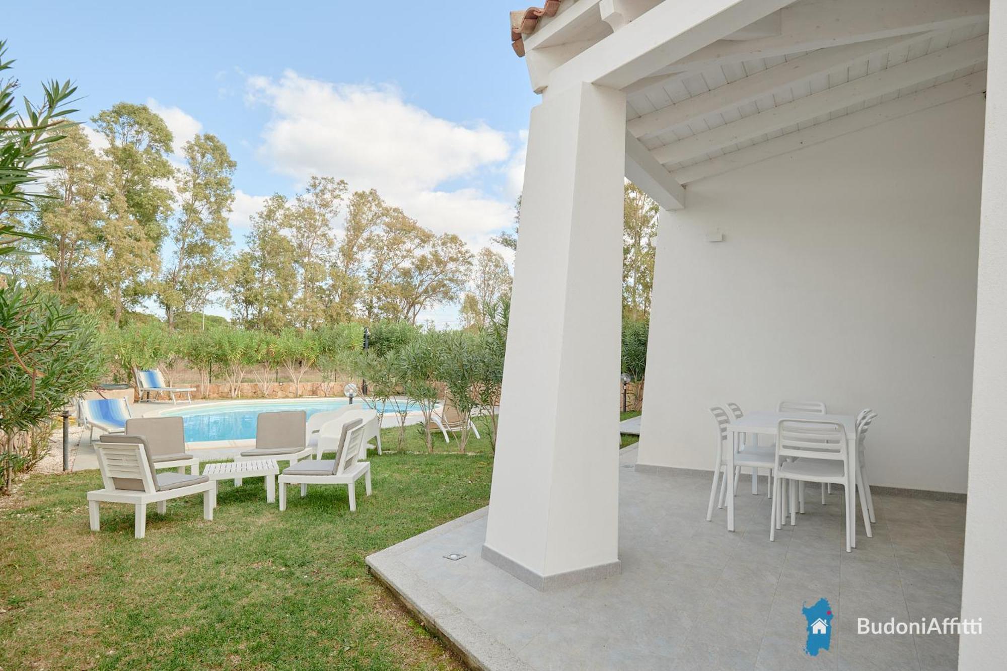 Villetta Con Piscina Budoni Affitti Spiaggia 700 Mt Exterior foto